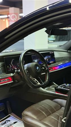 بي ام دبليو الفئة 7